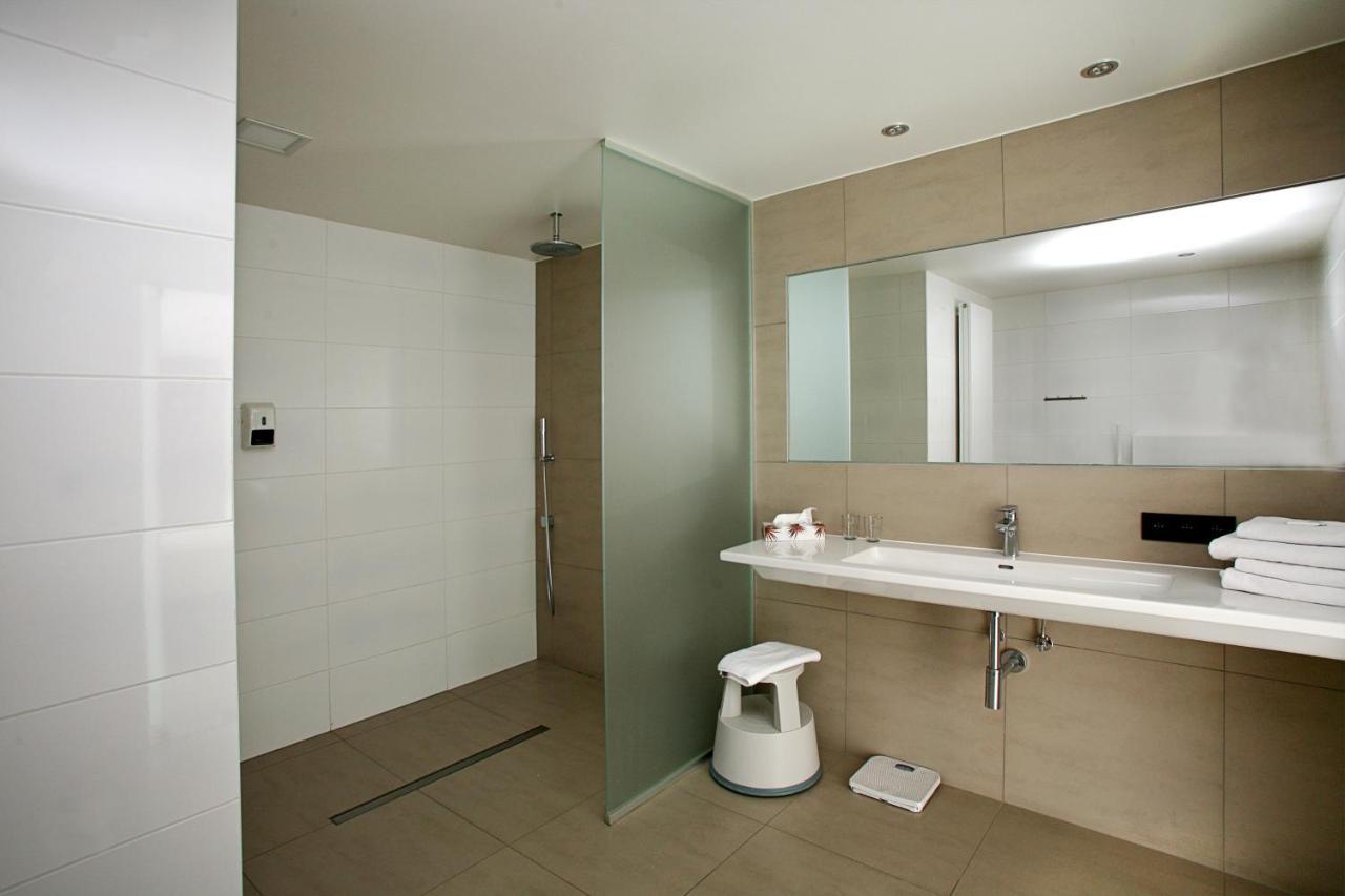 Hotel Au Prince Royal Леополдсбург Екстериор снимка