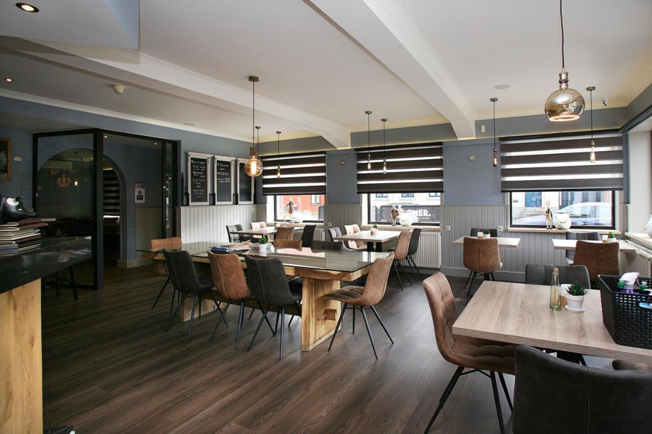 Hotel Au Prince Royal Леополдсбург Екстериор снимка