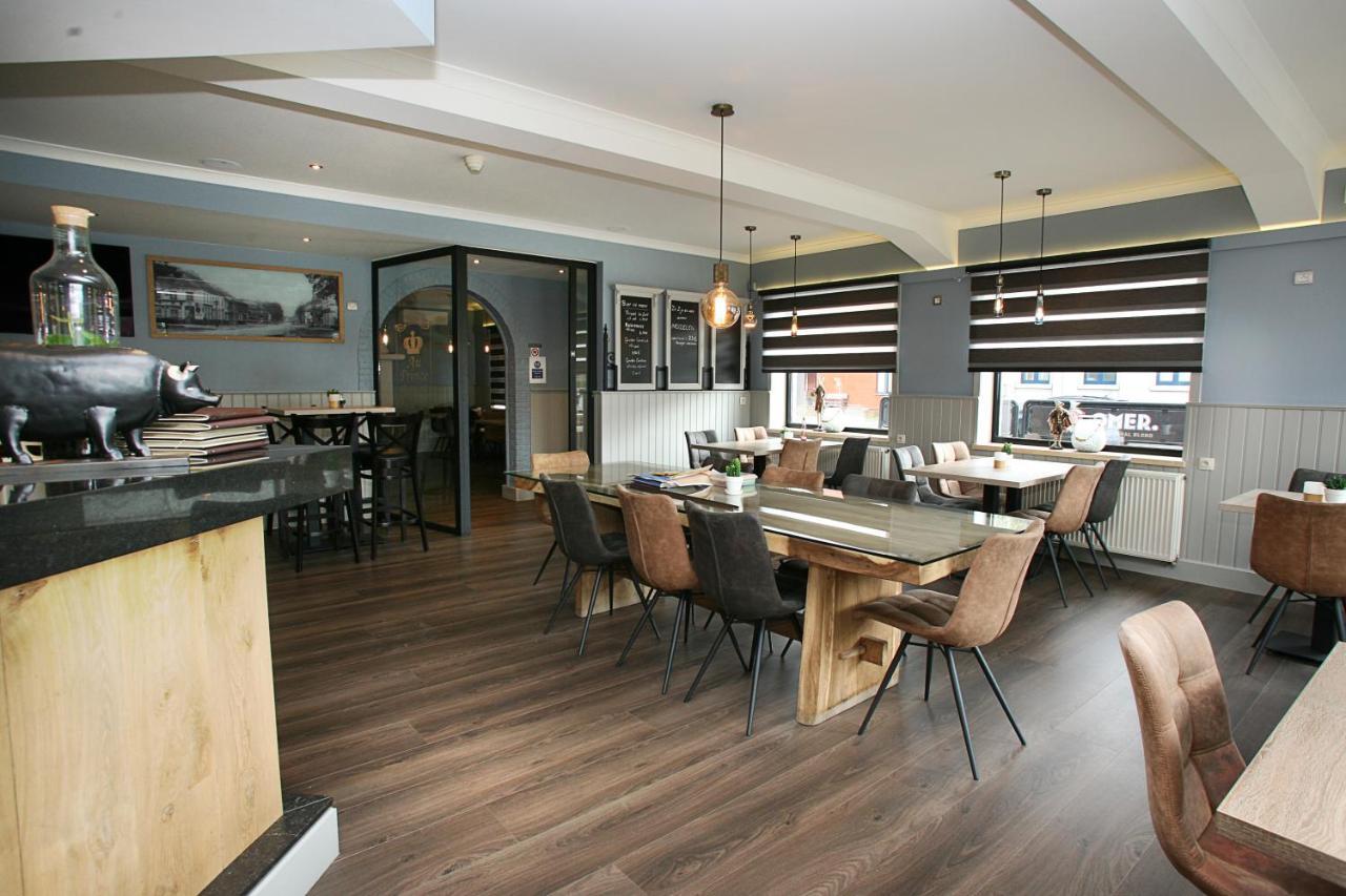 Hotel Au Prince Royal Леополдсбург Екстериор снимка