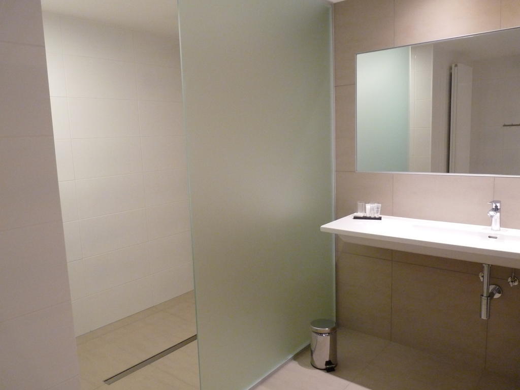 Hotel Au Prince Royal Леополдсбург Екстериор снимка
